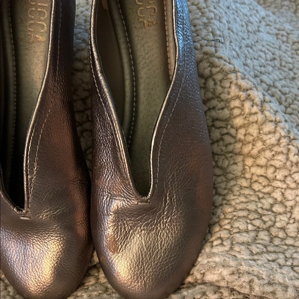 Chic Metallic Leather Women's Loafers - Picture 7 of 11